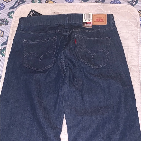 Levi’s wide leg cropped Jeans - Picture 3 of 4